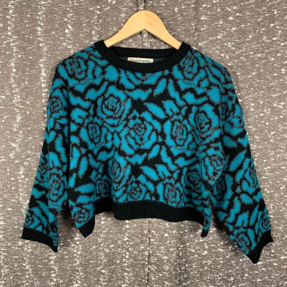 Vintage Currants by Jeri-Jo Cropped Floral Knit Sweater Blue/Black‎ Women's M